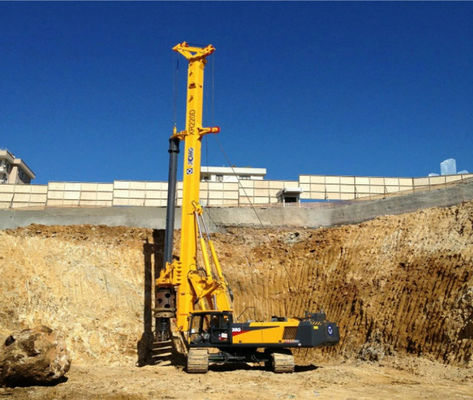 เส้นผ่านศูนย์กลาง 2000 มม. XCMG Drill Rig Xr220d เครื่องเจาะแบบโรตารี่