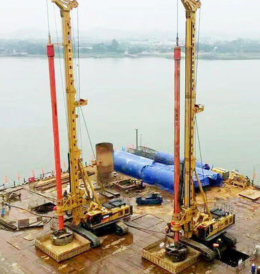 Xrs1050 เครื่องตอกเสาเข็มไฮดรอลิคแนวตั้งขนาดใหญ่ 390kn.M
